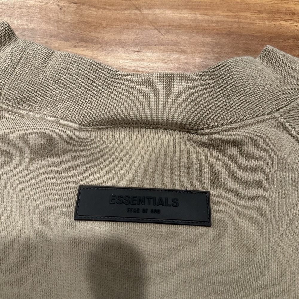Fear Of God Essentials Sweatshirt Mens Large Beige Fleece Crewneck Pullover Logo - Picture 9 of 12